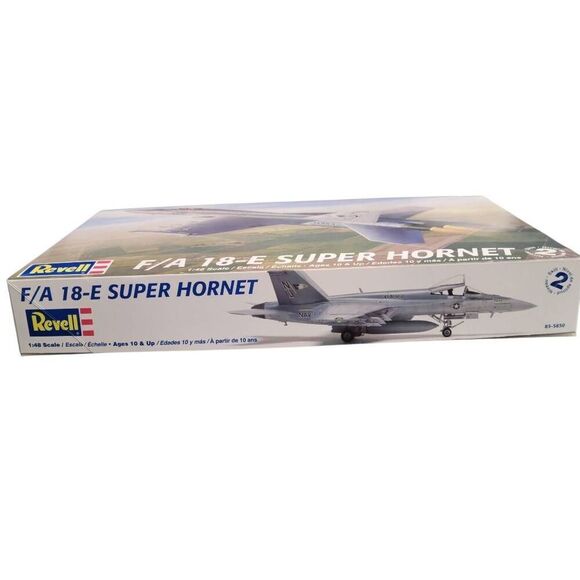 Revell Model NEW in Box F/A 18-E SUPER HORNET Airplane - Picture 5 of 11